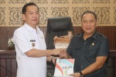 Wali Kota Tomohon Sampaikan Perubahan KUA PPAS 2025 ke DPRD