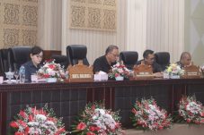 Mono Turang Buka Masa Persidangan Pertama DPRD Tomohon