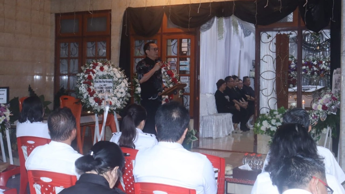 Ayah Dirut PD Pasar Berpulang, Pemkot Tomohon Gelar Ibadah Penghiburan