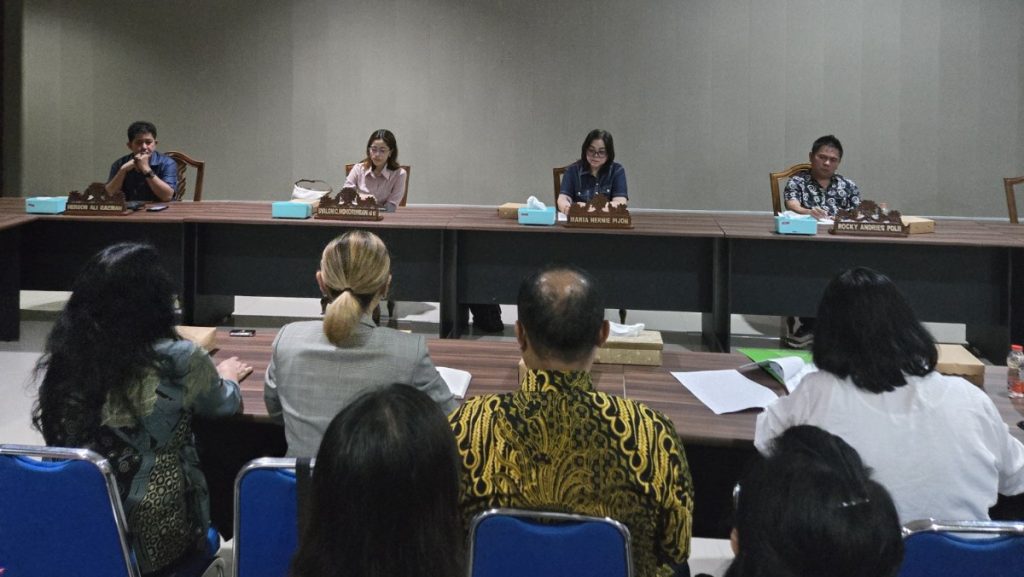 Komisi III DPRD Tomohon RDP dengan PT Kawanua Puspa Buana dan Disnaker 