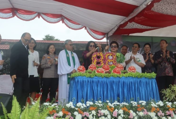 Ribuan W/KI Sinode GMIM Kumpul di Tomohon