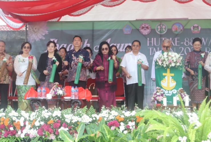 Ketua DPRD Tomohon Ikut Ibadah Agung HUT ke-88 WKI Sinode GMIM 