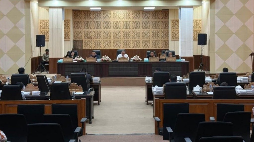 DPRD Tomohon Terima Pengajuan Ranperda APBD 2026 dari Wali Kota