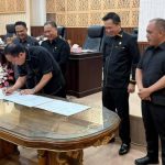 Kado Akhir Tahun, DPRD Tomohon Tetapkan 3 Perda