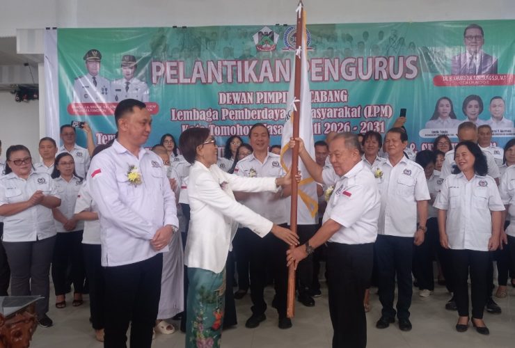 Arnold Poli Resmi Nahkodai LPM Tomohon, Ini Program Prioritas 