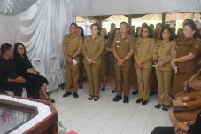 Jajaran Pemkot Tomohon Berduka, Ayah Kadis PMPTSP Berpulang