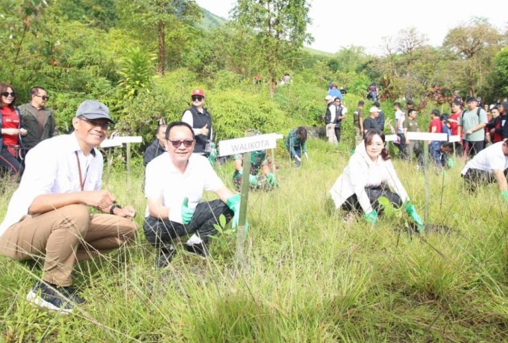 Gerakan Tomohon Menanam Dicanangkan, 23 Ribu Pohon Ditanam Serentak 
