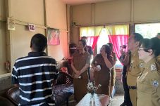 Caroll-Sendy Tinjau Pembangunan Bantuan Rumah Layak Huni di Tomohon Utara 