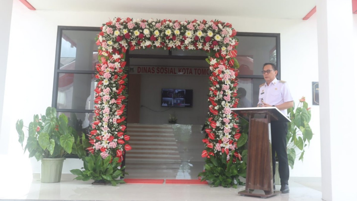Wali Kota Tomohon Caroll Senduk Resmikan Gedung Kantor Dinas Sosial 