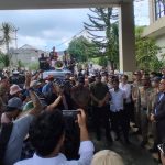 Ratusan Warga Kayawu Ngadu ke DPRD Tomohon, Minta Pembangunan Gedung KMP Dipindahkan 