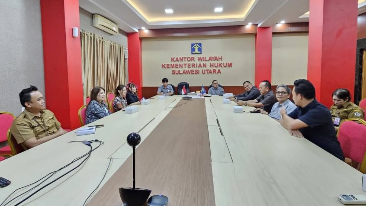 Bapemperda DPRD Tomohon Konsultasi ke Kanwil Kemenkum dan Biro Hukum Sulut