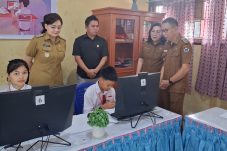 Wawali Tomohon Sendy Rumajar Rilis Token TKA SD, 1.306 Siswa Diuji 