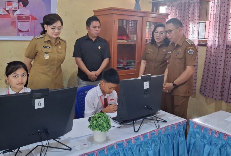 Wawali Tomohon Sendy Rumajar Rilis Token TKA SD, 1.306 Siswa Diuji 