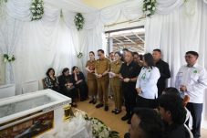 Ketua FKUB Tomohon Berpulang, Pemkot Gelar Ibadah Penghiburan 
