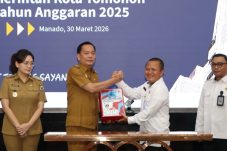 Caroll Senduk Serahkan Laporan Keuangan Unaudited Pemkot Tomohon 2025 ke BPK RI