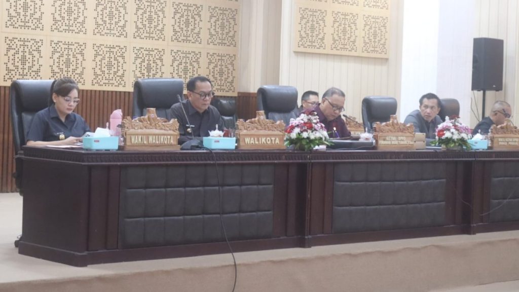 DPRD Tomohon Sampaikan Rekomendasi LKPJ Wali Kota Tahun 2025