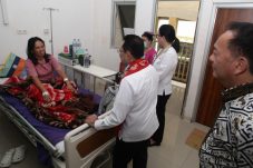 Kementerian Kesehatan Bantu Peralatan Kesehatan Untuk RSUD Anugerah, Wali Kota Apresiasi