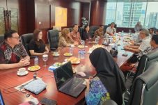 Caroll Senduk "Jual" Potensi Tomohon ke  HIPPINDO