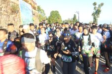 Ratusan Peserta Eco Trail Run Nikmati Keindahan Alam Tomohon 