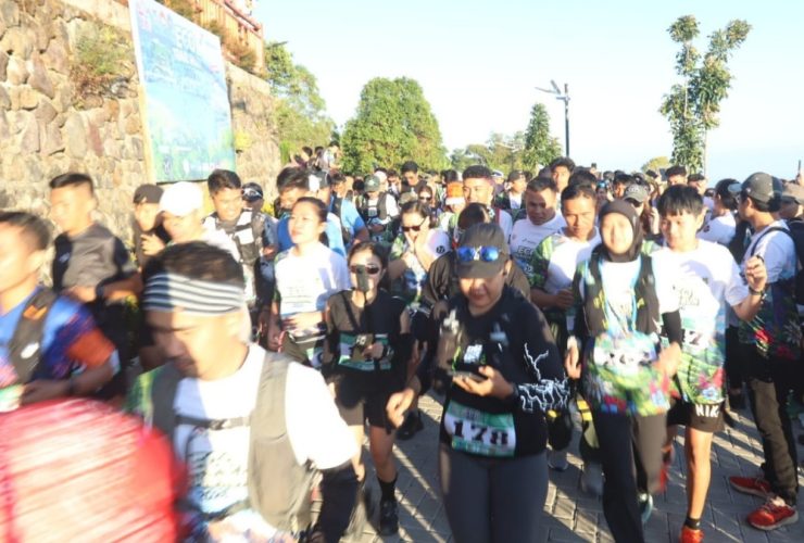 Ratusan Peserta Eco Trail Run Nikmati Keindahan Alam Tomohon 