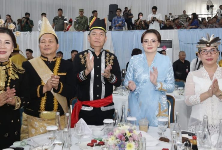 Caroll-Sendy Hadiri Upacara Peringatan HUT ke-62 Provinsi Sulawesi Utara