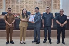 Pemkot Tomohon Ajukan Ranperda APBD 2027, DPRD Siap Bahas 