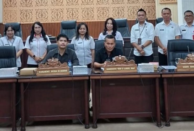 Pansus DPRD Tomohon Ranperda Perizinan Berusaha Lakukan Pembahasan Bareng DPMPTSP-Bagian Hukum